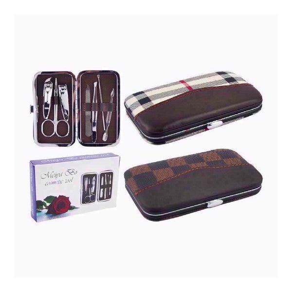 MANICURE SET WITH CASE. CF023