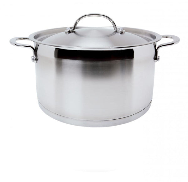 24cm Casserole Dish with Cover - Durable & Versatile Cookware