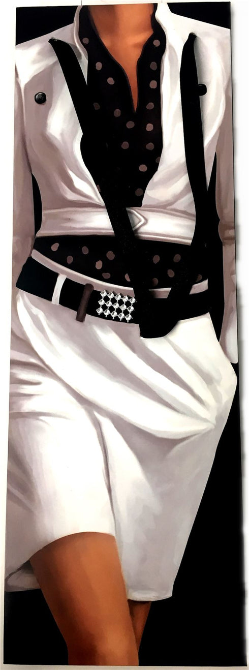 LADY WHITE SUIT BOTTLE WINE ALCOHOL BAG. 11493