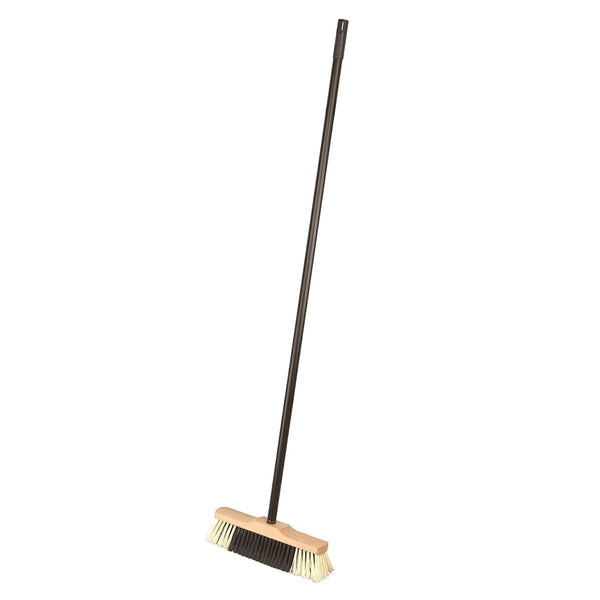 ELLIOTTS WOODEN INDOOR BROOM. 10F00005