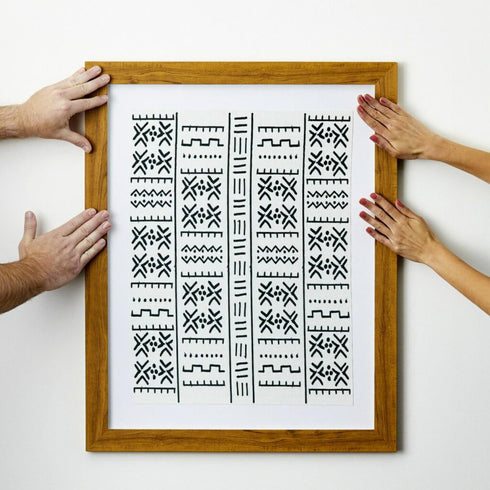 COMMAND 17218UKN ASSORTED WHITE PICTURE HANGING STRIPS. WL4405