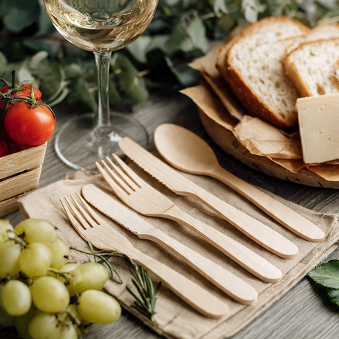 BIODEGRADABLE WOODEN DISPOSABLE KNIVES 24/PK. OB0257