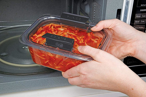 SISTEMA LEAK PROOF FOOD STORAGE CONTAINER CLEAR WITH GREY 920ML. SIS55110