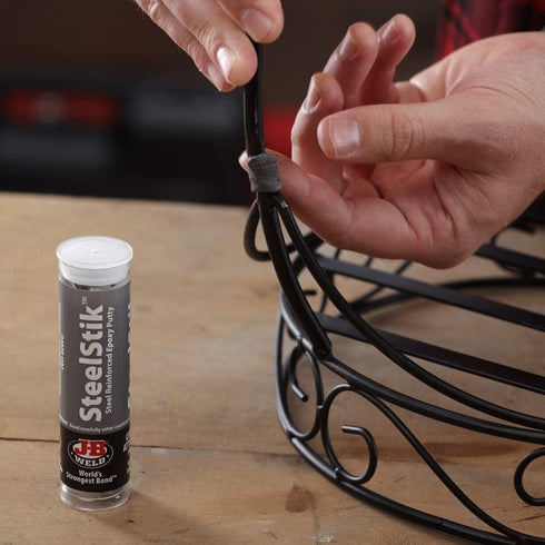 SteelStik Epoxy Putty 57gm 8267UK - JB Weld Strong Repair