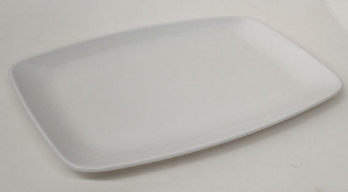 CARNABY ISLINGTON RECTANGULAR WHITE PORCELAIN SERVING PLATE 10" / 26CM. CRM1486GE