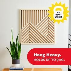 COMMAND 17218UKN ASSORTED WHITE PICTURE HANGING STRIPS. WL4405